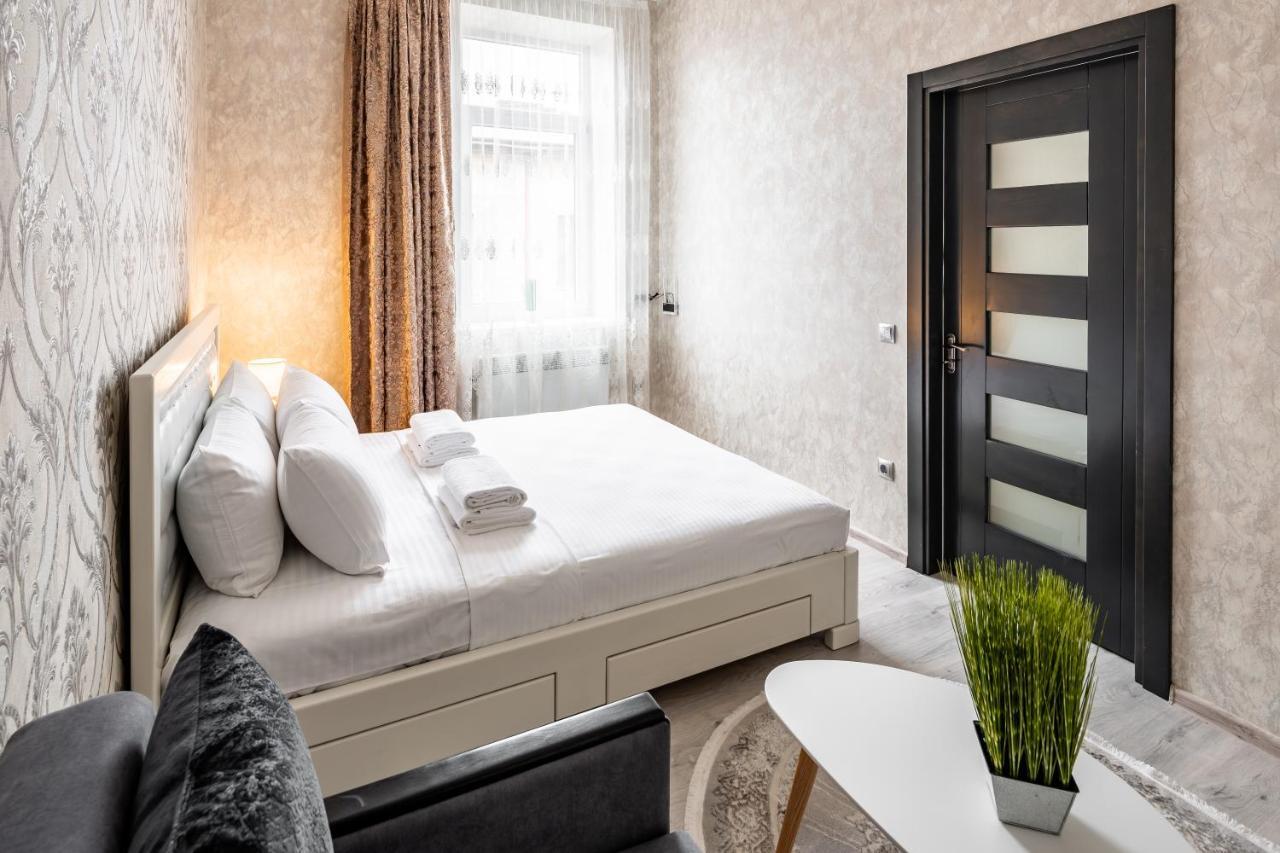 Alfa Apartments Krekhivska 11 Lviv Bagian luar foto