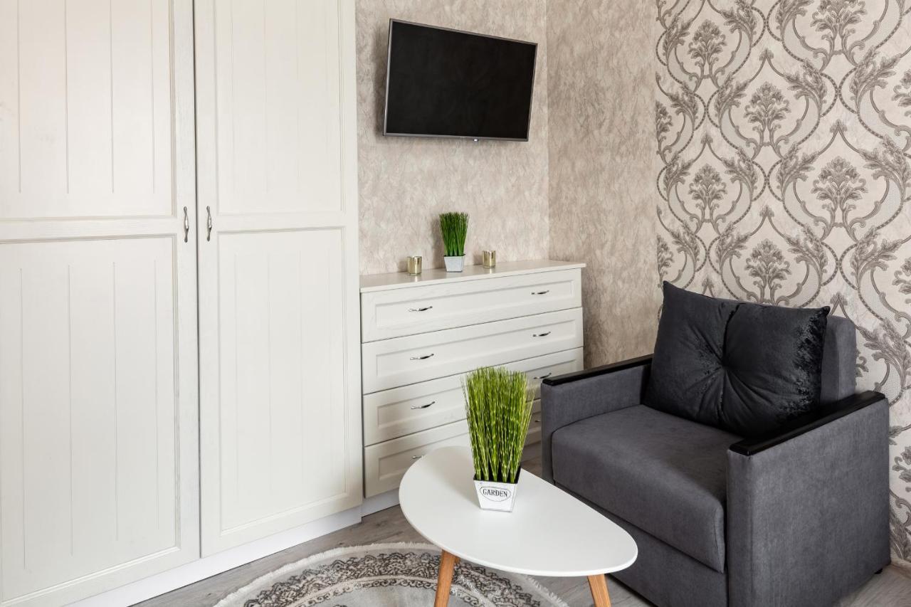 Alfa Apartments Krekhivska 11 Lviv Bagian luar foto